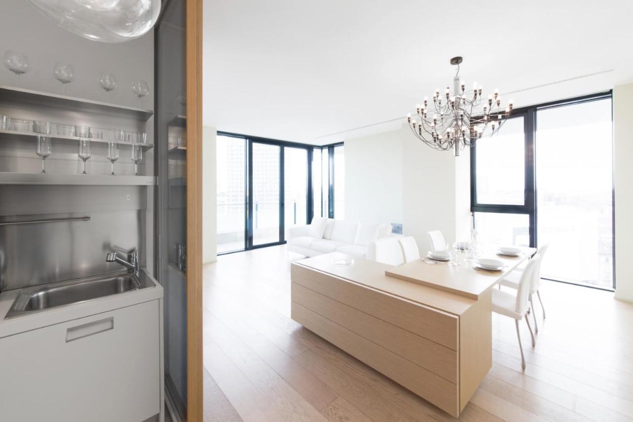 Stylish Elegant Suite In Torre Solaria With Exclusive Milan'S View Kültér fotó